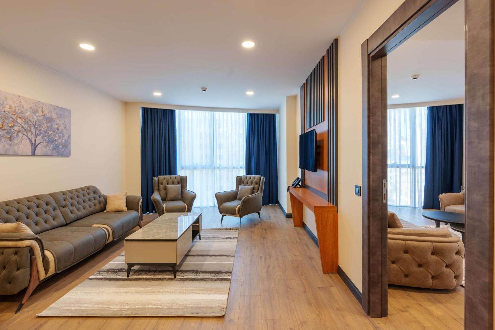 Best Western Plus باتومي المظهر الخارجي الصورة
