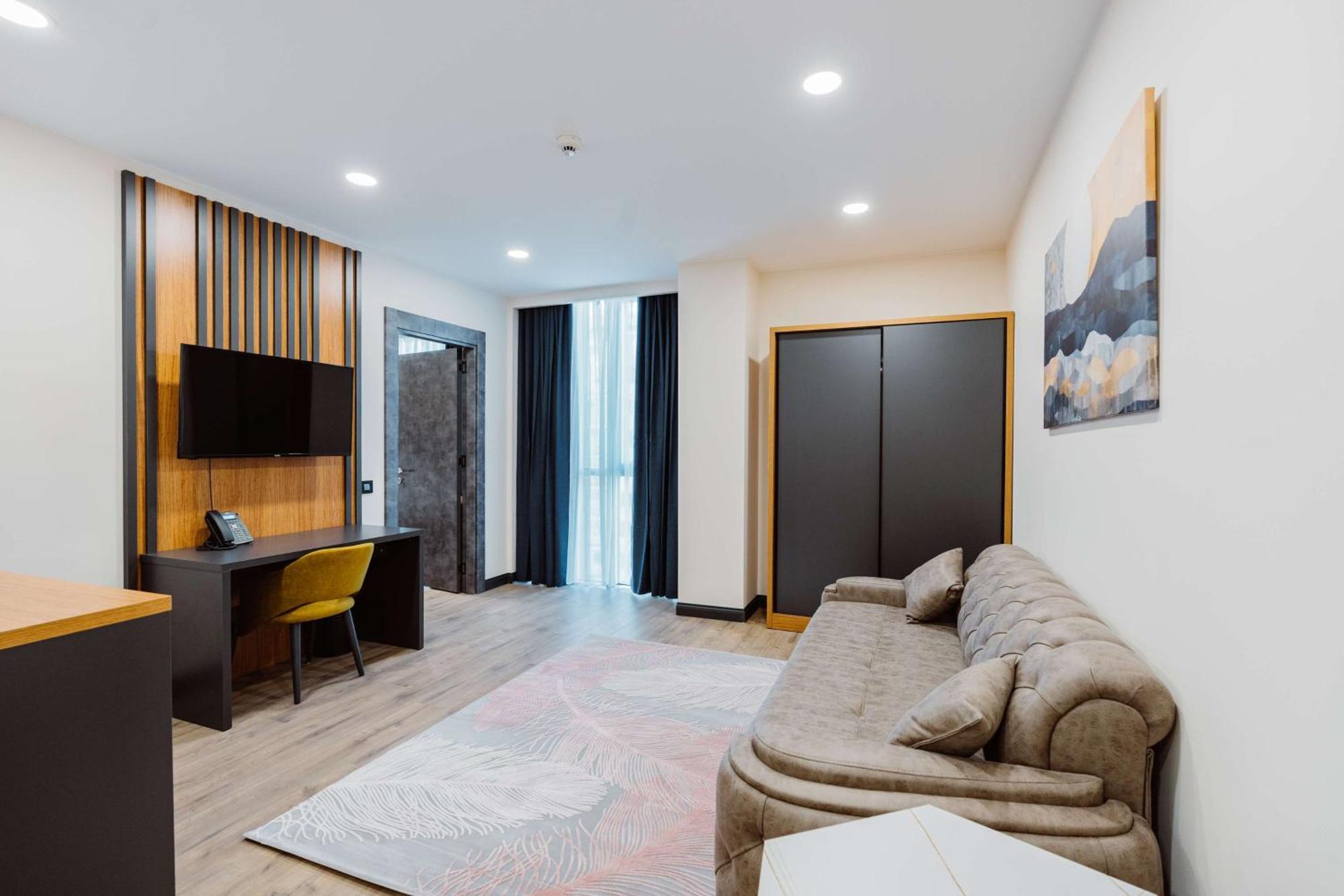 Best Western Plus باتومي المظهر الخارجي الصورة