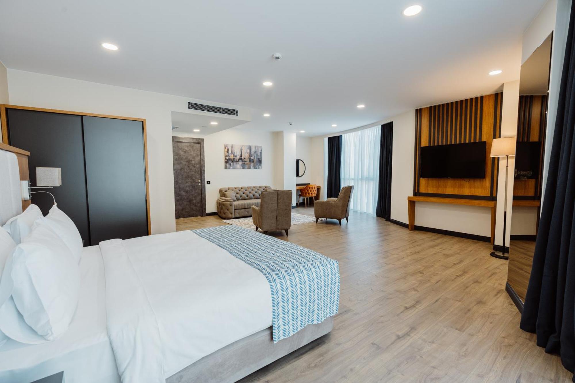 Best Western Plus باتومي المظهر الخارجي الصورة