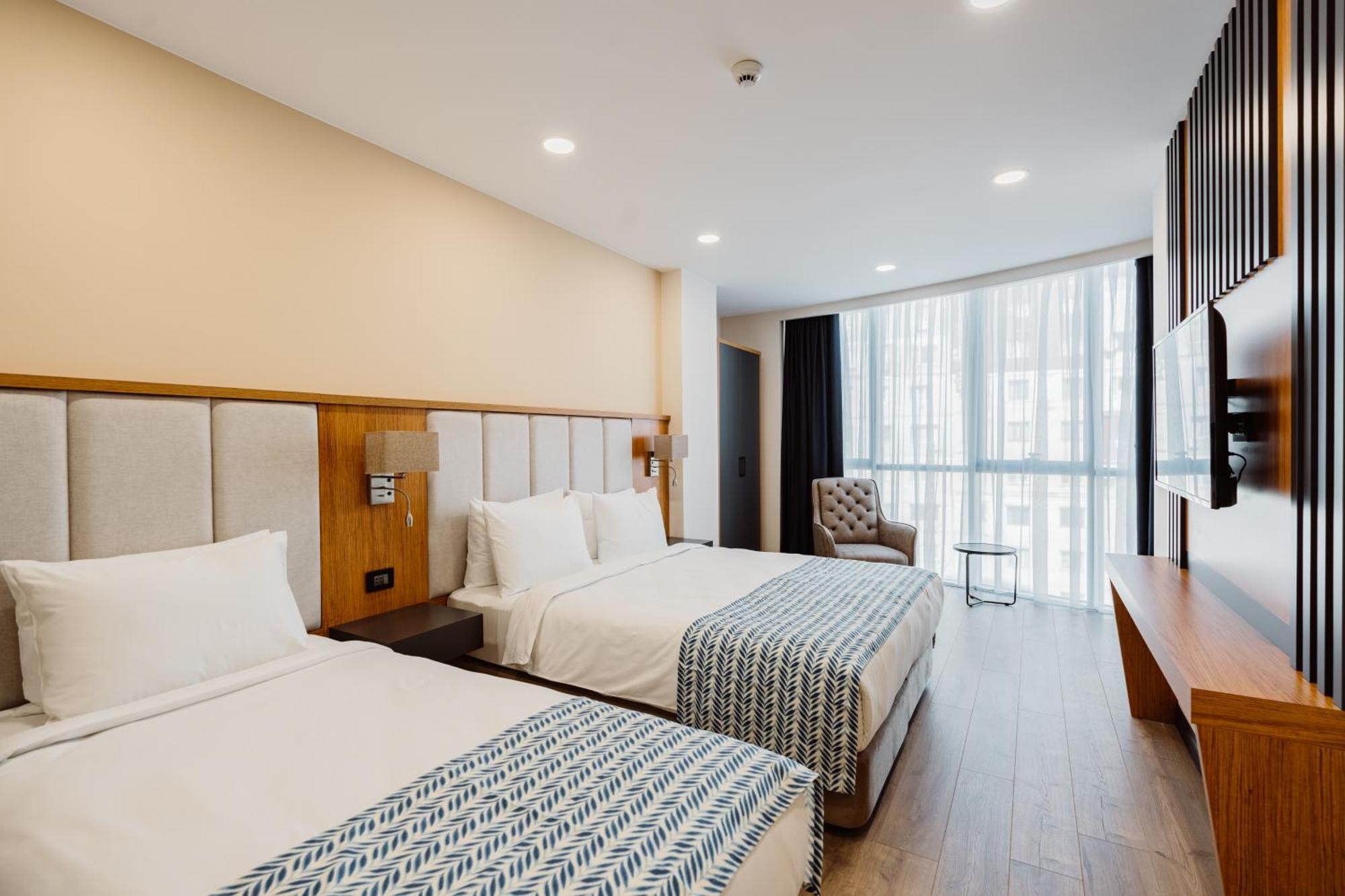 Best Western Plus باتومي المظهر الخارجي الصورة