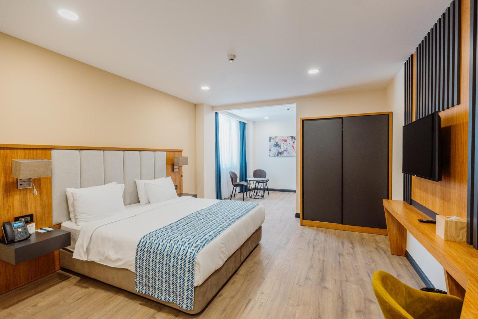 Best Western Plus باتومي المظهر الخارجي الصورة